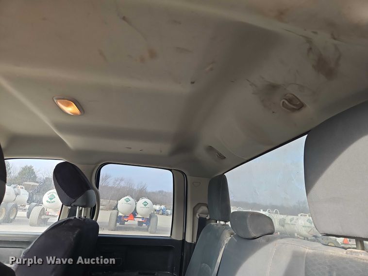 image for item EO4919 2013 RAM 1500 Ext. Cab pickup truck