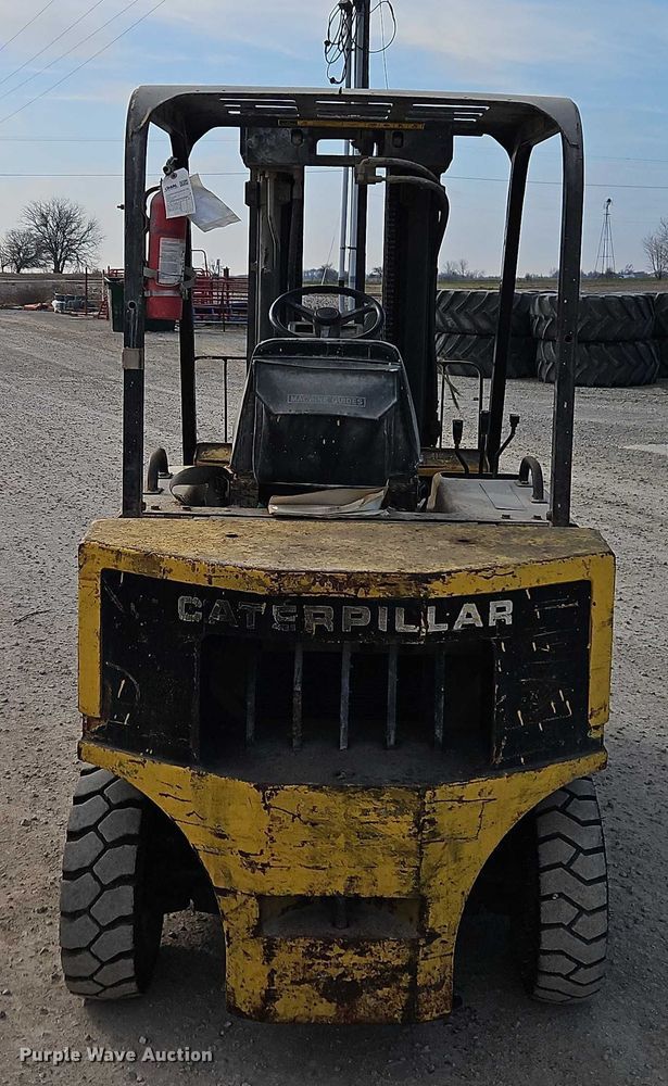 image for item EO4920 1989 Caterpillar V50D forklift