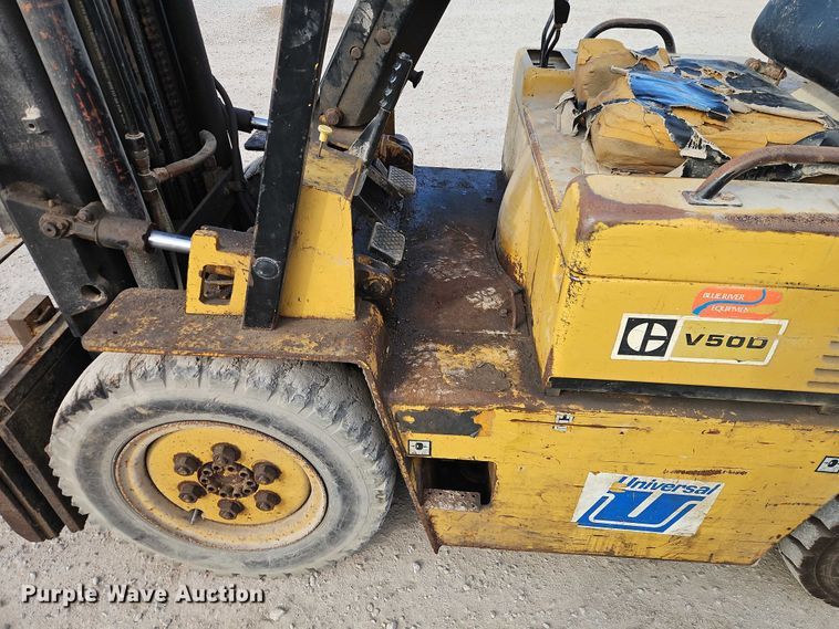 image for item EO4920 1989 Caterpillar V50D forklift