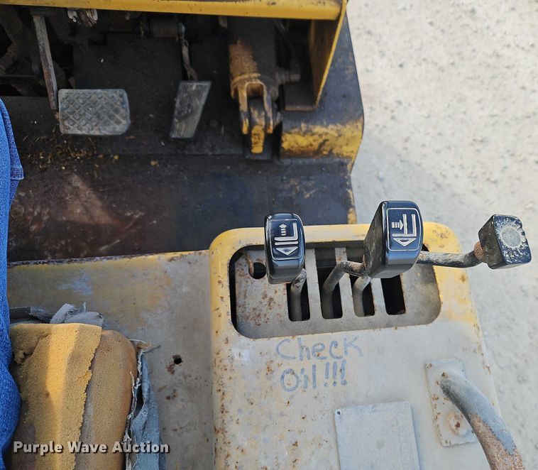 image for item EO4920 1989 Caterpillar V50D forklift