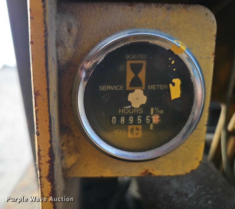 image for item EO4920 1989 Caterpillar V50D forklift