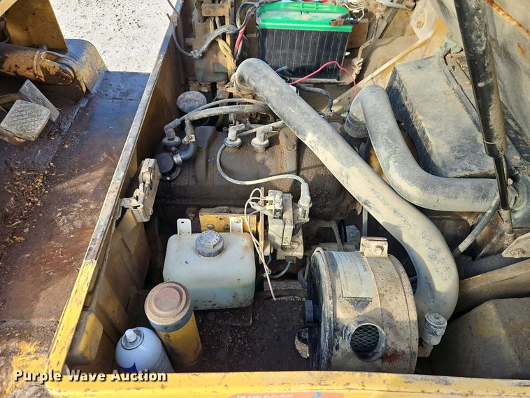 image for item EO4920 1989 Caterpillar V50D forklift