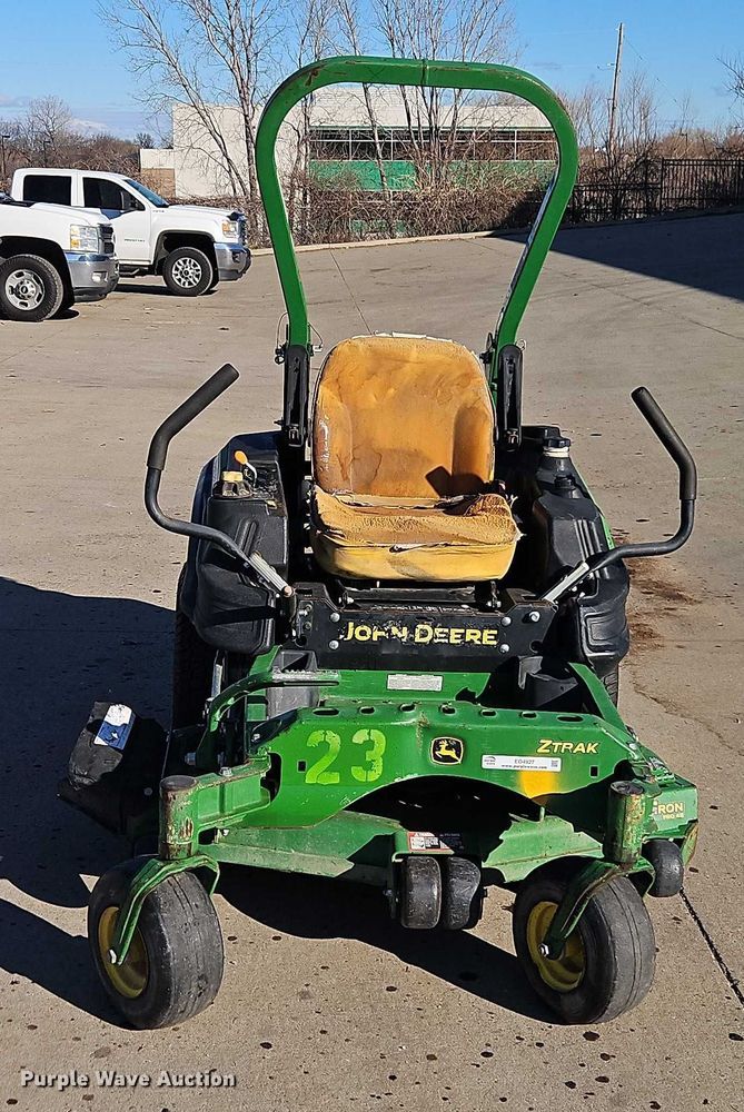 image for item EO4927 2017 John Deere Z920M ZTR lawn mower