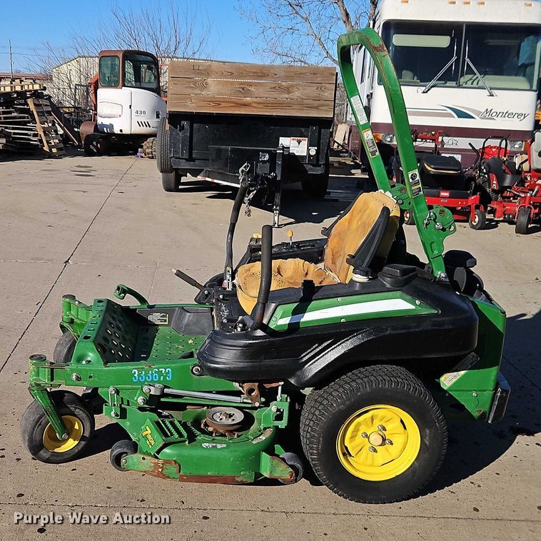 image for item EO4927 2017 John Deere Z920M ZTR lawn mower
