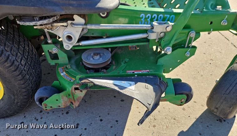 image for item EO4927 2017 John Deere Z920M ZTR lawn mower