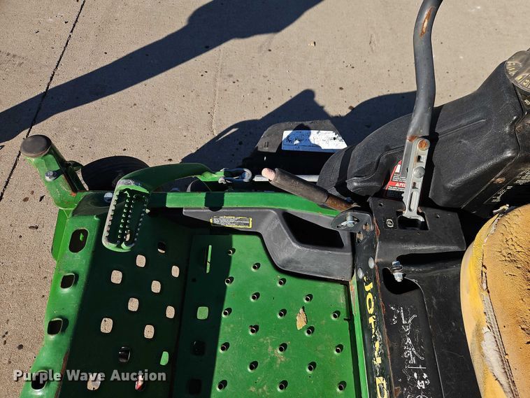 image for item EO4927 2017 John Deere Z920M ZTR lawn mower