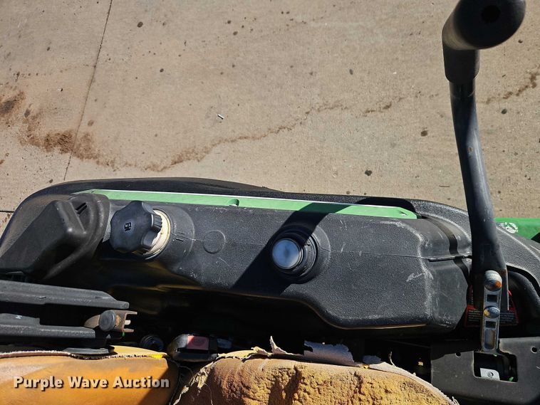 image for item EO4927 2017 John Deere Z920M ZTR lawn mower