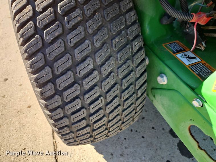 image for item EO4927 2017 John Deere Z920M ZTR lawn mower