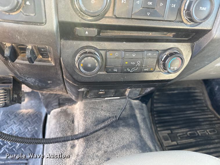 image for item EP0906 2017 Ford F250 Super Duty XL Ext. Cab pickup truck