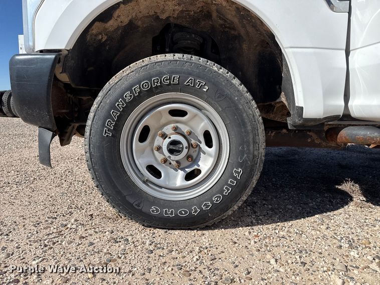 image for item EP0906 2017 Ford F250 Super Duty XL Ext. Cab pickup truck