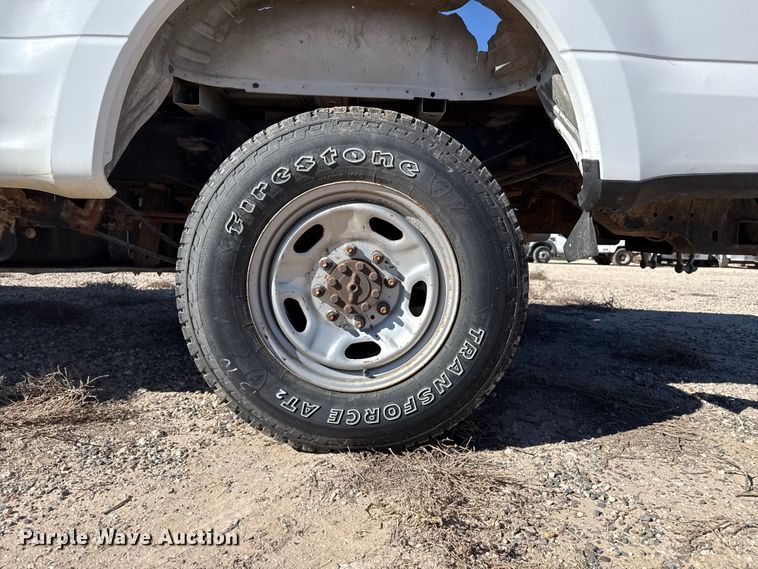 image for item EP0906 2017 Ford F250 Super Duty XL Ext. Cab pickup truck