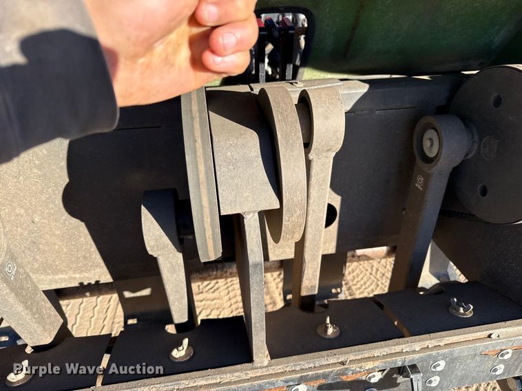 image for item EP2760 2018 John Deere 1500 aerator