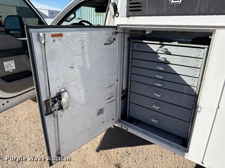image for item EP2762 2020 Ford F550 utility / service truck