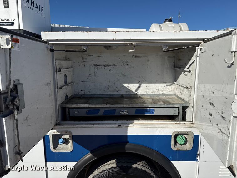 image for item EP2762 2020 Ford F550 utility / service truck