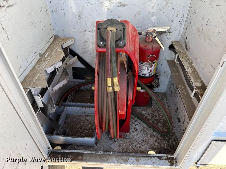 image for item EP2762 2020 Ford F550 utility / service truck