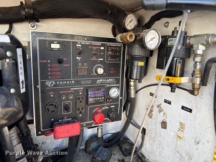 image for item EP2762 2020 Ford F550 utility / service truck