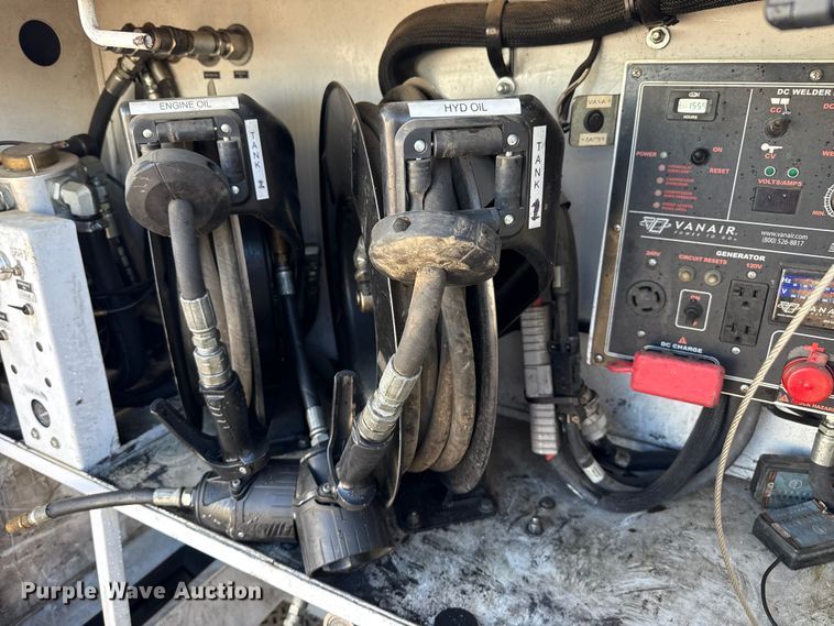 image for item EP2762 2020 Ford F550 utility / service truck