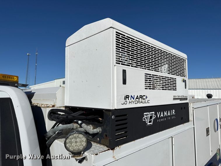 image for item EP2762 2020 Ford F550 utility / service truck