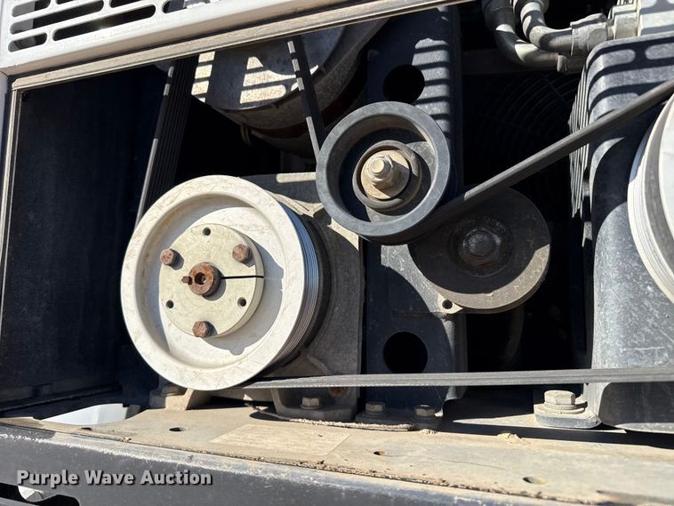 image for item EP2762 2020 Ford F550 utility / service truck