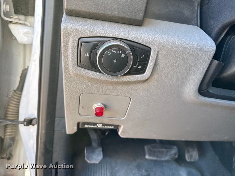 image for item EP2762 2020 Ford F550 utility / service truck