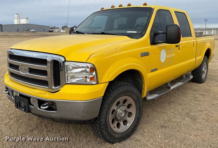 image for item EP2765 2005 Ford F250 Super Duty Crew Cab pickup truck