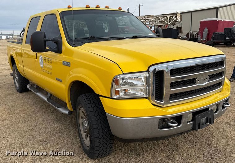 image for item EP2765 2005 Ford F250 Super Duty Crew Cab pickup truck