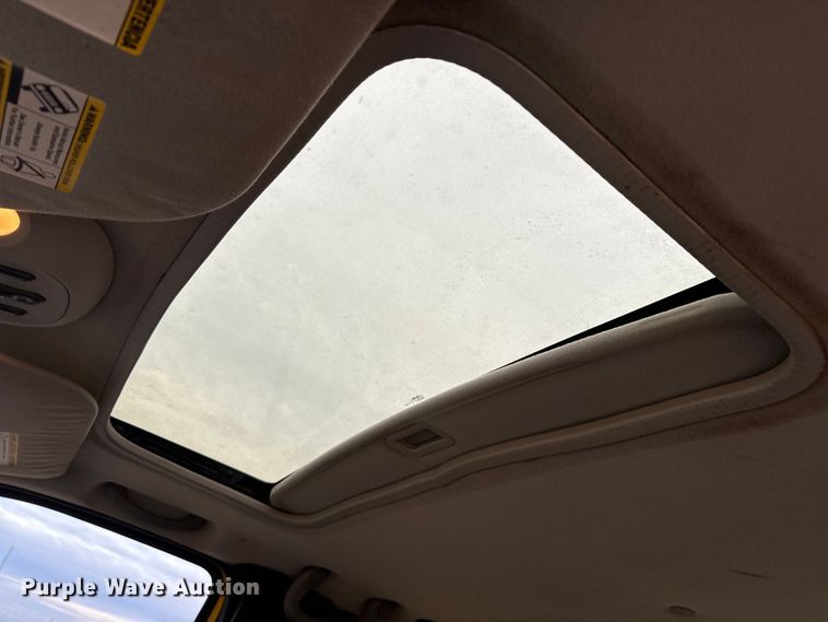 image for item EP2765 2005 Ford F250 Super Duty Crew Cab pickup truck