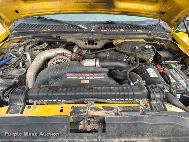 image for item EP2765 2005 Ford F250 Super Duty Crew Cab pickup truck