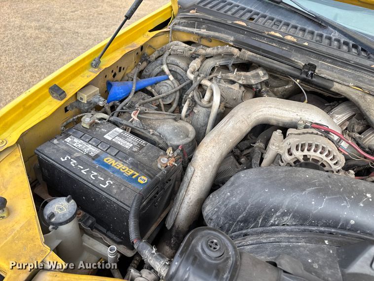 image for item EP2765 2005 Ford F250 Super Duty Crew Cab pickup truck