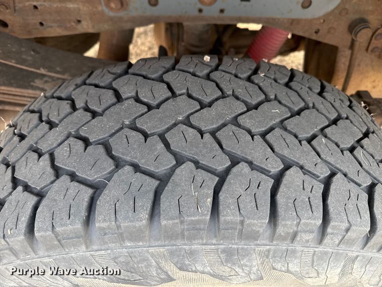 image for item EP2765 2005 Ford F250 Super Duty Crew Cab pickup truck