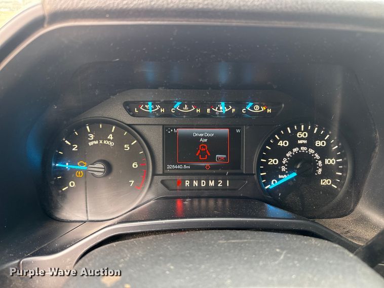 image for item EP2766 2015 Ford F150 Crew Cab pickup truck