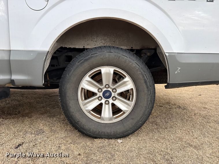 image for item EP2766 2015 Ford F150 Crew Cab pickup truck