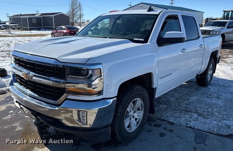 image for item EP2770 2017 Chevrolet Silverado 1500 Crew Cab pickup truck