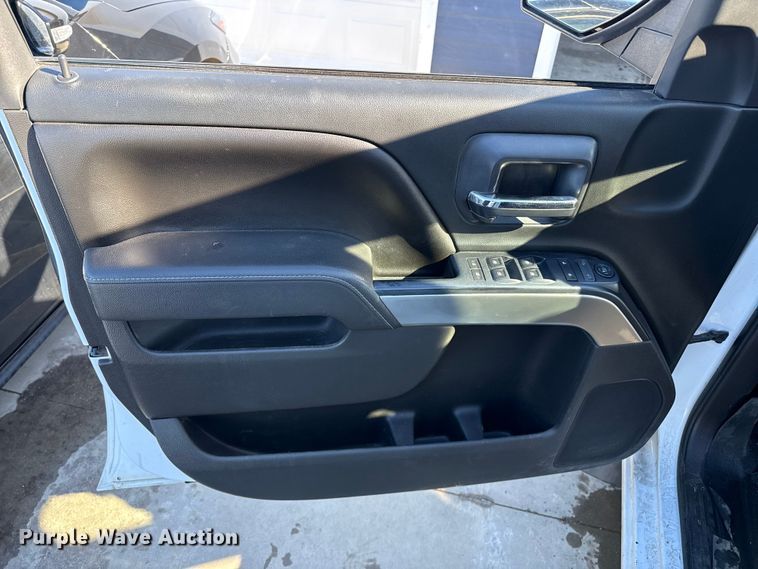 image for item EP2770 2017 Chevrolet Silverado 1500 Crew Cab pickup truck