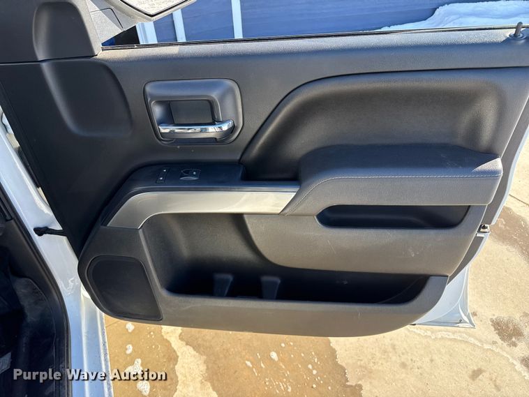 image for item EP2770 2017 Chevrolet Silverado 1500 Crew Cab pickup truck