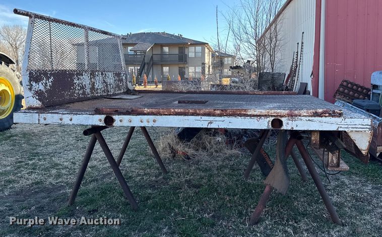 image for item EP2776 Flatbed