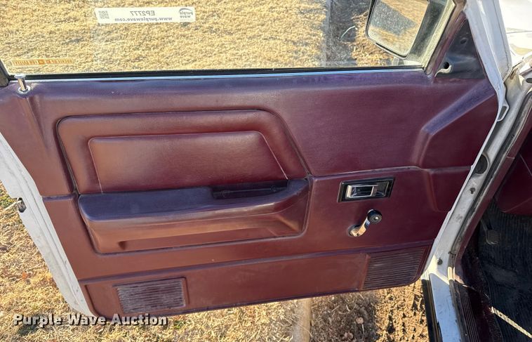 image for item EP2777 1989 Dodge Dakota pickup truck