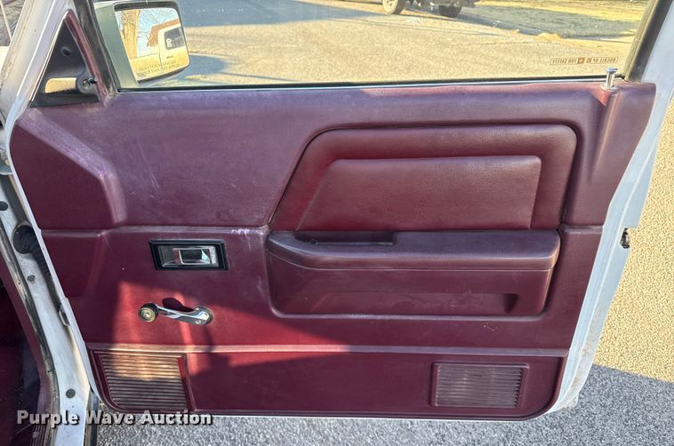 image for item EP2777 1989 Dodge Dakota pickup truck