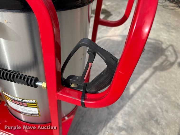 image for item EP2800 Magnum 4000 Gold hot pressure washer