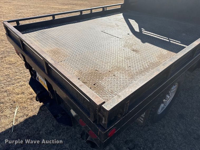 image for item EP2838 2010 Chevrolet 2500 HD Crew Cab flatbed pickup truck