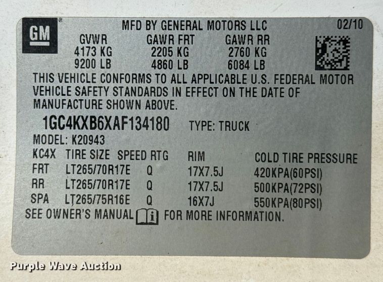 image for item EP2838 2010 Chevrolet 2500 HD Crew Cab flatbed pickup truck