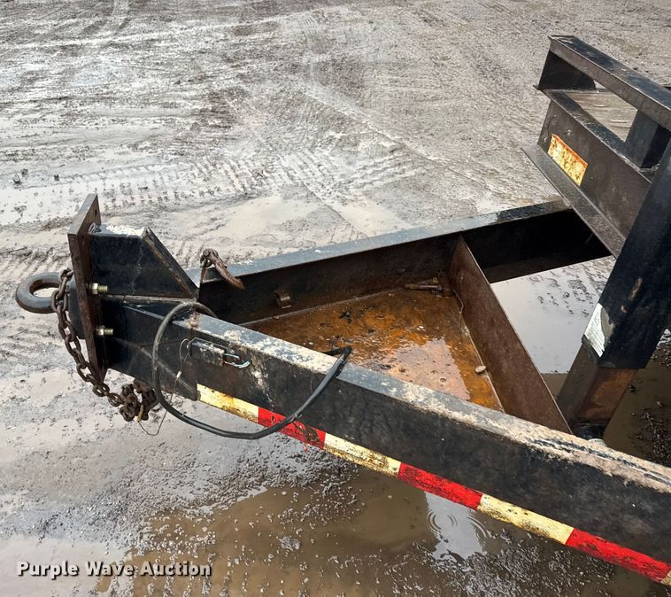 image for item ER0381 2020 Sure-trac equipment trailer