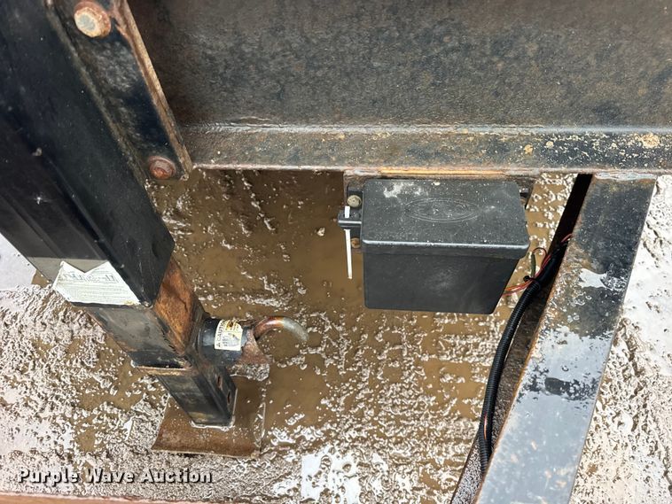 image for item ER0382 2020 Sure-trac equipment trailer