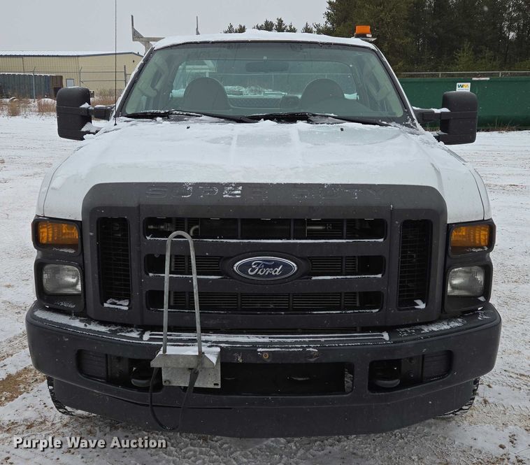 image for item ES2595 2008 Ford F250 Super Duty utility bed pickup truck