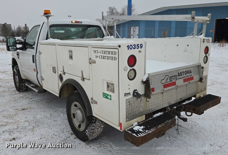 image for item ES2595 2008 Ford F250 Super Duty utility bed pickup truck