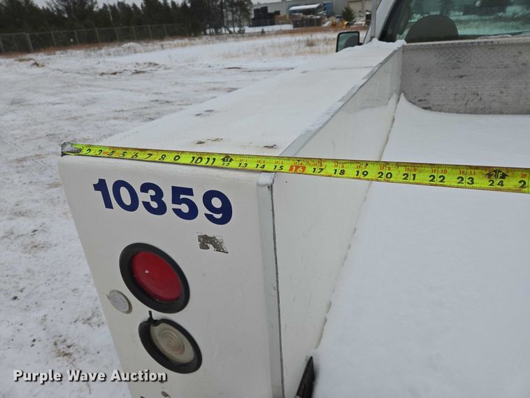 image for item ES2595 2008 Ford F250 Super Duty utility bed pickup truck