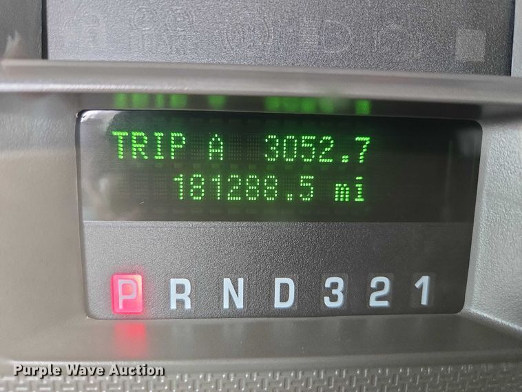 image for item ES2595 2008 Ford F250 Super Duty utility bed pickup truck