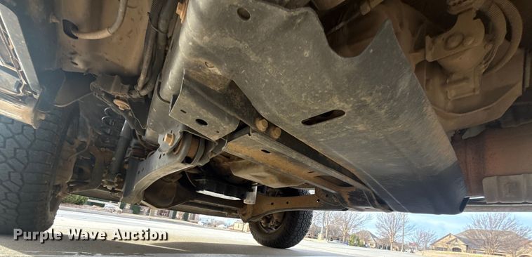 image for item ES5618 2018 Ford F350 Super Duty Ext. Cab utility bed pickup truck