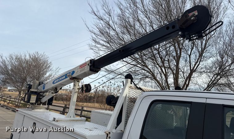 image for item ES5618 2018 Ford F350 Super Duty Ext. Cab utility bed pickup truck