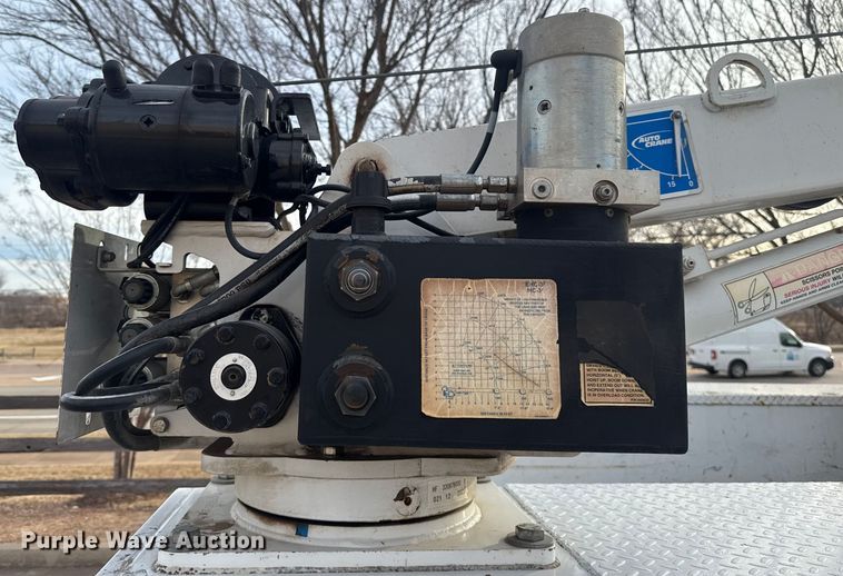 image for item ES5618 2018 Ford F350 Super Duty Ext. Cab utility bed pickup truck